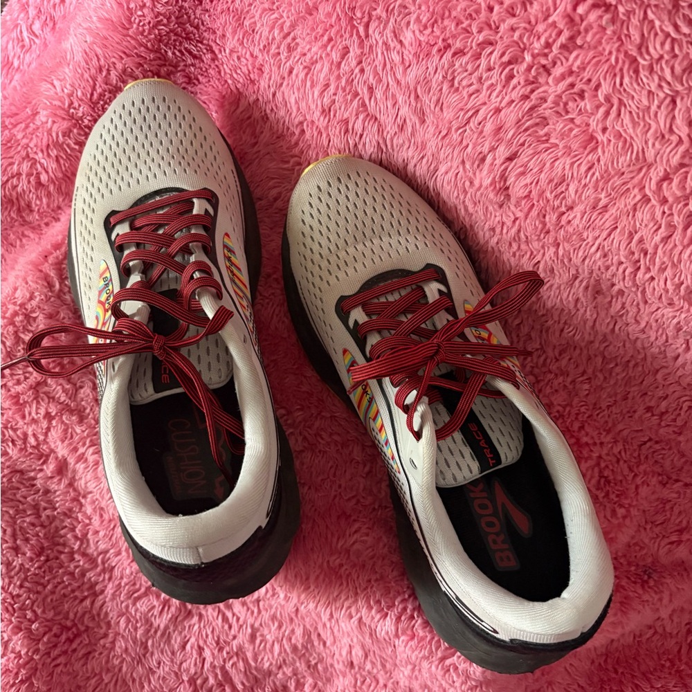 Brooks White and Red Running Shoes